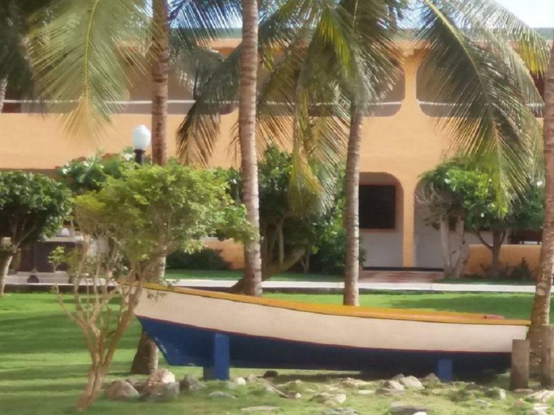 Portofino Complex Hotel Playa El Agua Екстериор снимка