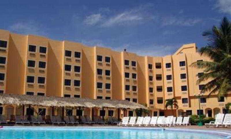 Portofino Complex Hotel Playa El Agua Екстериор снимка