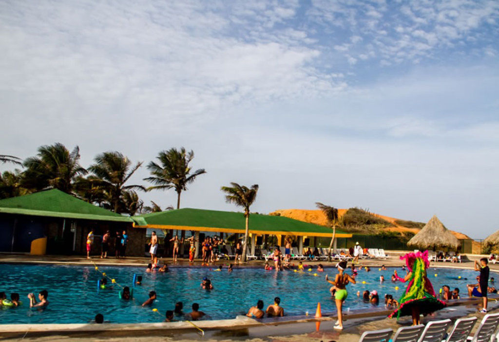 Portofino Complex Hotel Playa El Agua Екстериор снимка