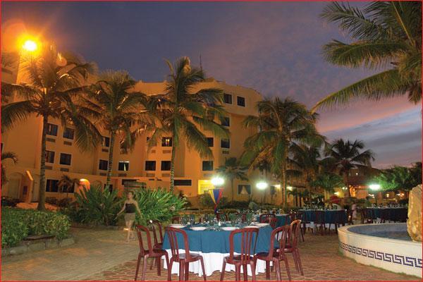 Portofino Complex Hotel Playa El Agua Екстериор снимка